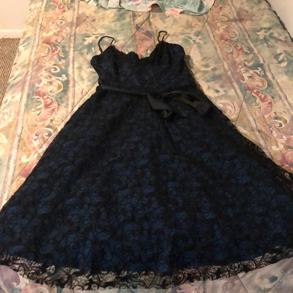 Like New Betsey Johnson size 2 lace dress